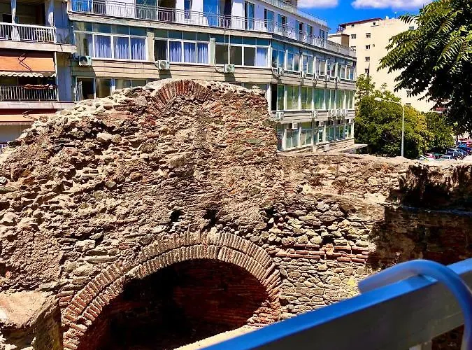 Kona's Thessaloniki